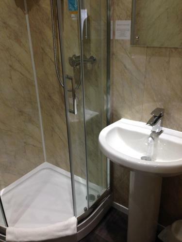 Hostal Lindum Lodge