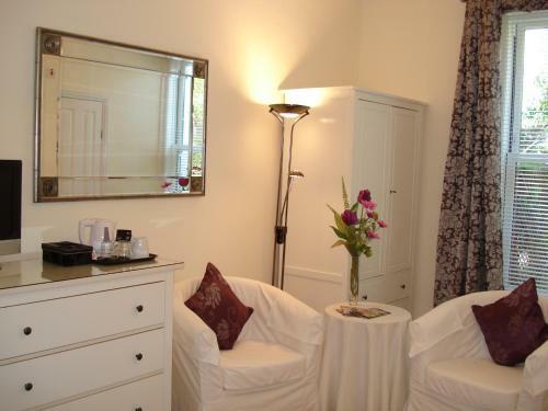 Hostal Avenue Park Guest House