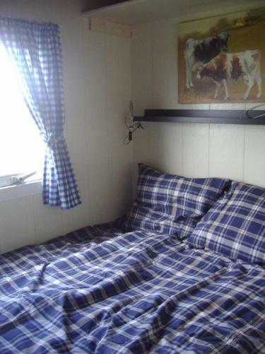 Bed & Breakfast Your Cozy Waggon At The Cows' Paradise