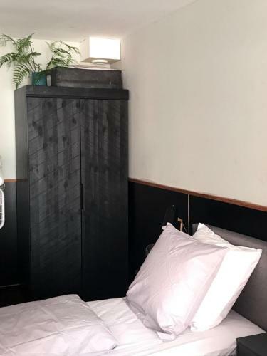 Amsterdam Red Light Bed & Breakfast