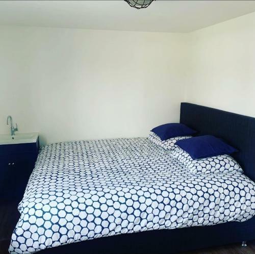 Amster Houseboat Bed Without Breakfast