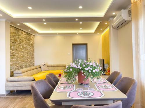 Andi Apartment