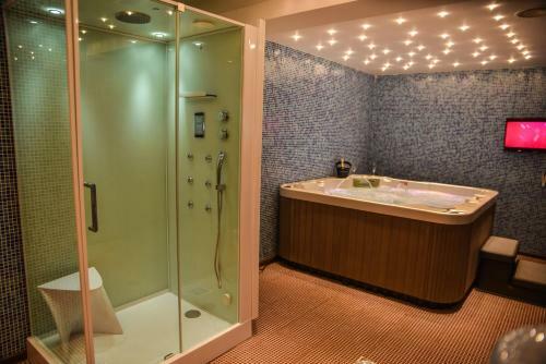 Padam Hotel & Spa