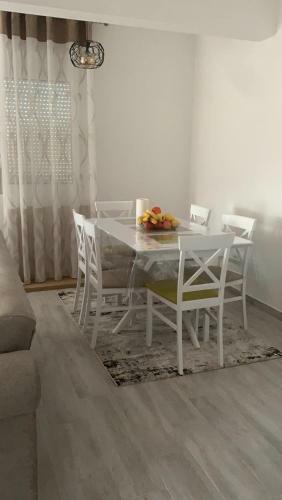 Apartment All Seasons
