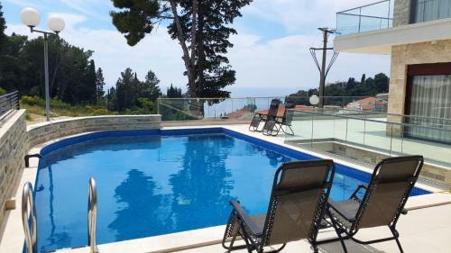 Art� Apartments