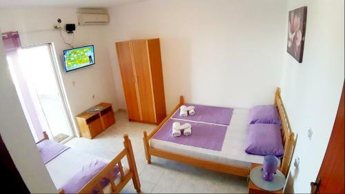 Hostal Apartments Daka