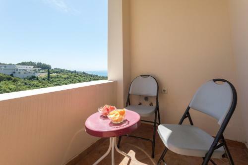 Hostal Vera Apartments