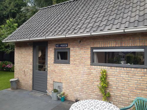 B&B / Vakantiehuis Aan Het Bos Met Hottub