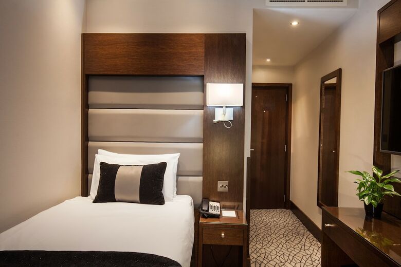 Hotel Park Grand Paddington Court