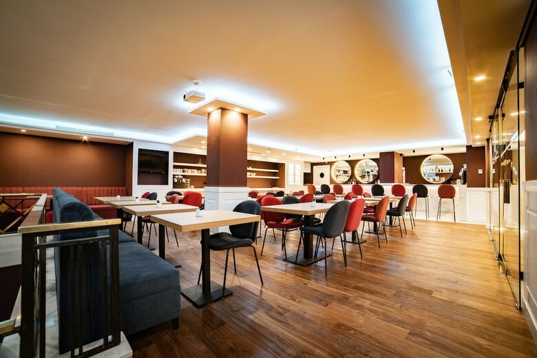 Hotel Col�n Plaza