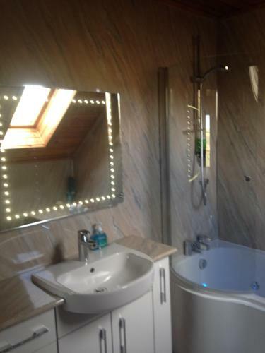Westrow Lodge Bed & Breakfast