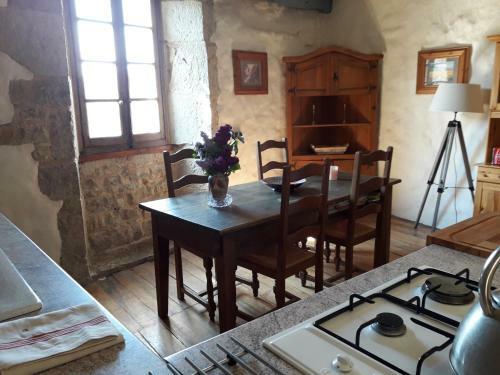 Ambeyrac G�te Cap Del Mas