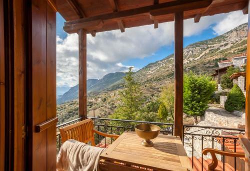 Rock Dandy Deluxe Chalet