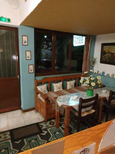 Hostal Piso Alonia