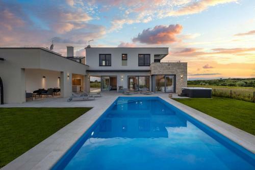 Beautiful Villa Luna