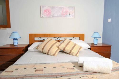'panos' Comfy Apartment Near City Center