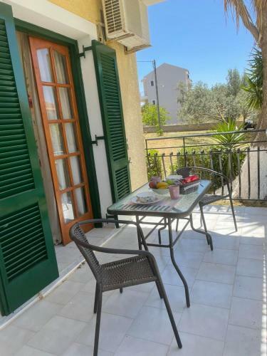 Lemon Tree Apartments B C