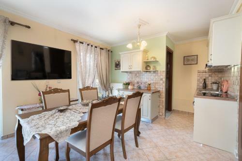 Aigli Elegant Sea View Apartment In Argostoli