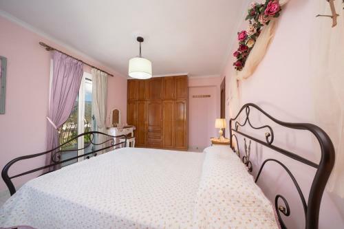 Aigli Elegant Sea View Apartment In Argostoli