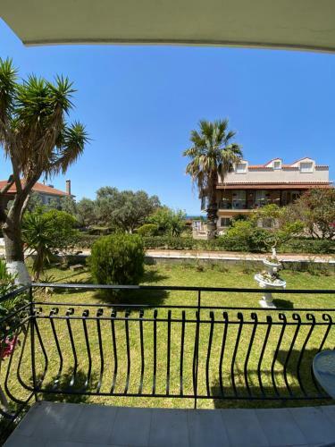 Lemon Tree Apartments A D
