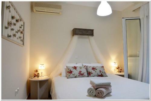 Cozy Guest House With Great View In Ancient Corinth