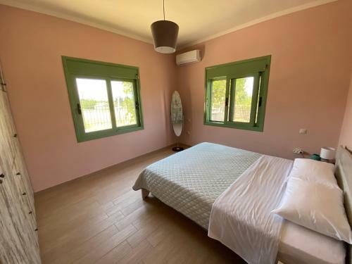 Acrocorinthos House