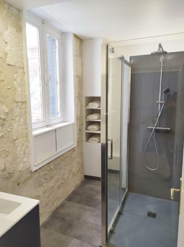 Hostal Le Huis Clos