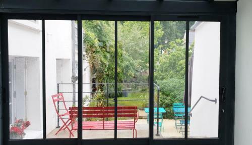 Hostal Le Huis Clos