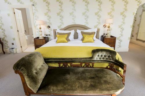 Storrs Hall Hotel