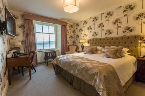 Storrs Hall Hotel