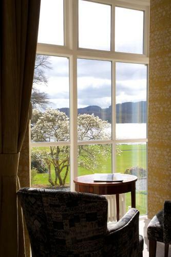 Storrs Hall Hotel