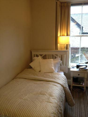 Hostal Dene House