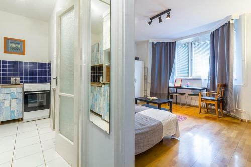Mohinga Apartment