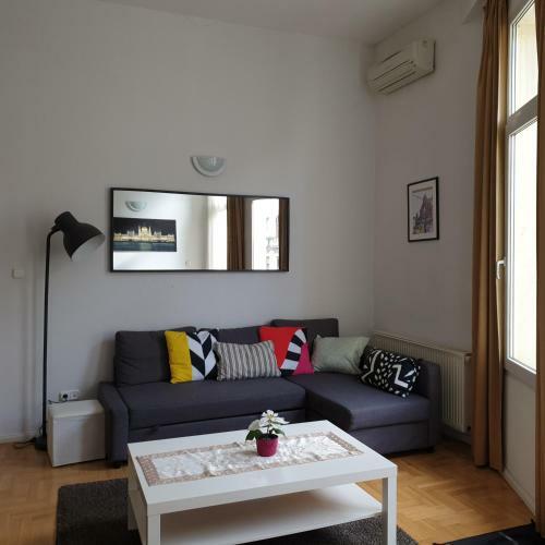 Apartamento Near J�kai T�r With 3 Rooms