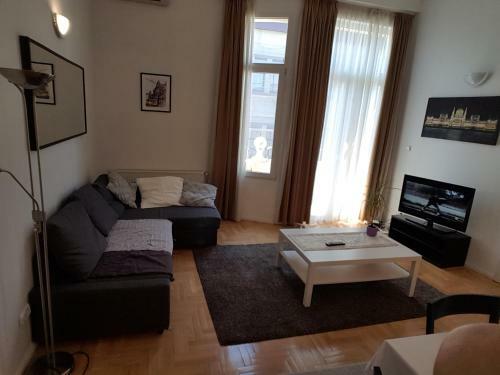 Apartamento Near J�kai T�r With 3 Rooms