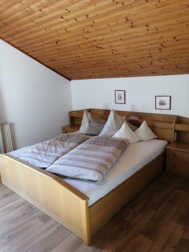 Agroturismo Haus Ebner Eppan An Der Weinstra�e St Pauls