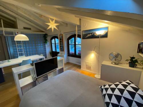 Apartamento Mansarda Del Sole, Nel Cuore Di Aosta