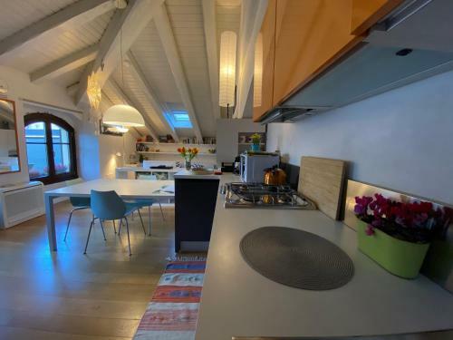 Apartamento Mansarda Del Sole, Nel Cuore Di Aosta