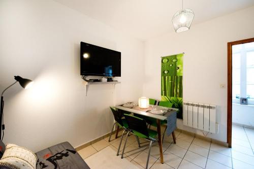 Apartamento Charmant T2 Hyper Centre. Cath�drale