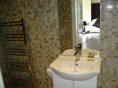81 The Prom Hotel