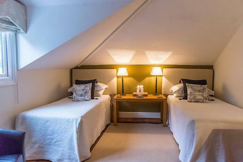 Hostal Lypiatt House