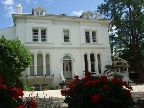 Hostal Lypiatt House