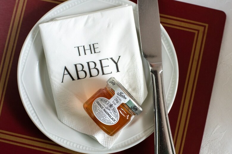 Hostal The Abbey