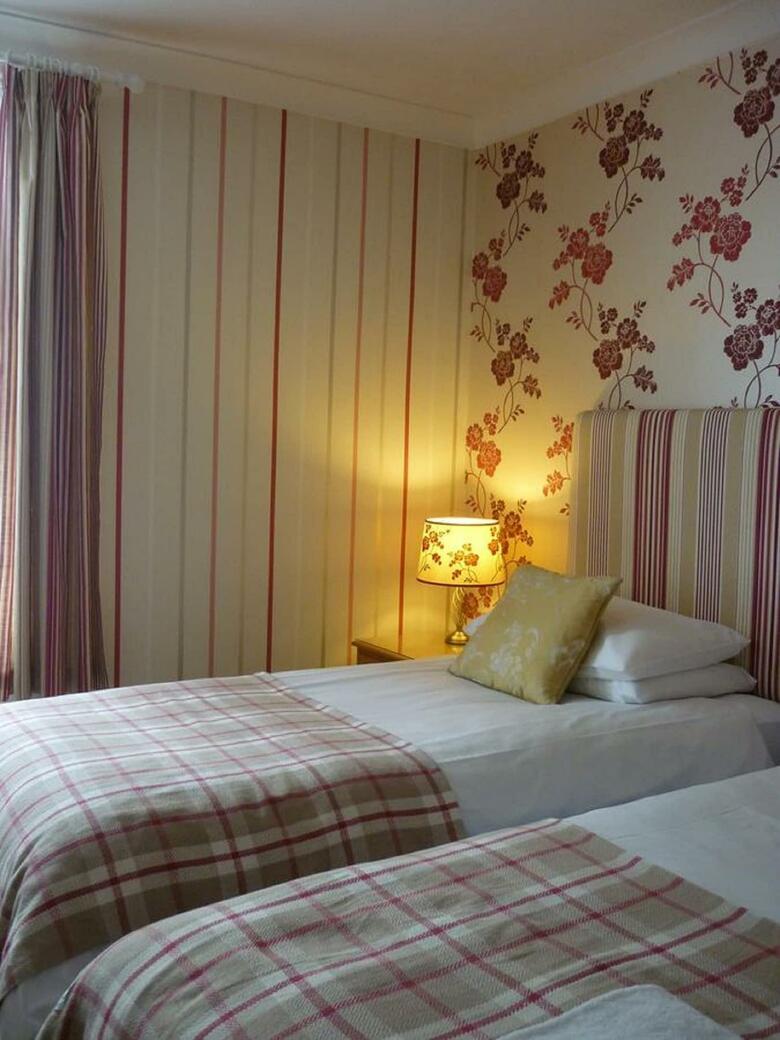 Hostal The Abbey