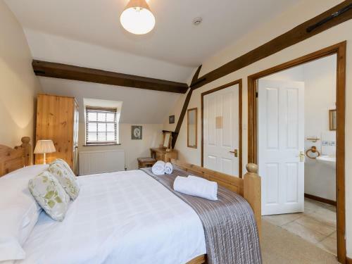 Walnut Tree House