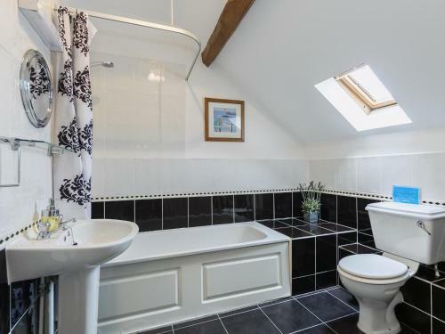Walnut Tree House