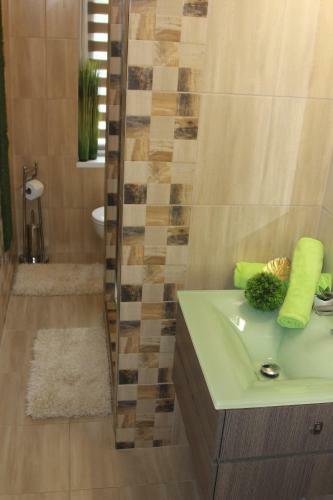 Mox Downtown Apartman