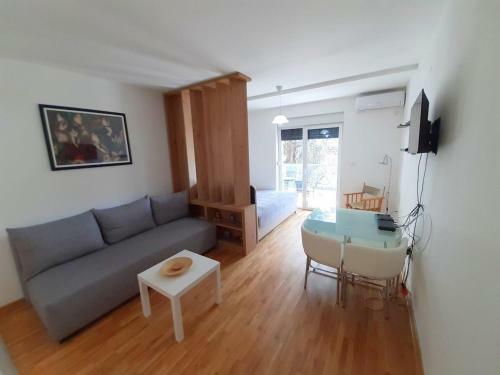 Axa Apartman
