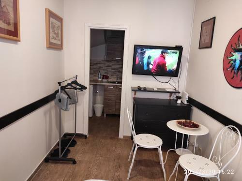 Retro Mini Apartment