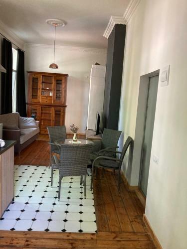 Historical Holiday Apartment By The Seaside Park